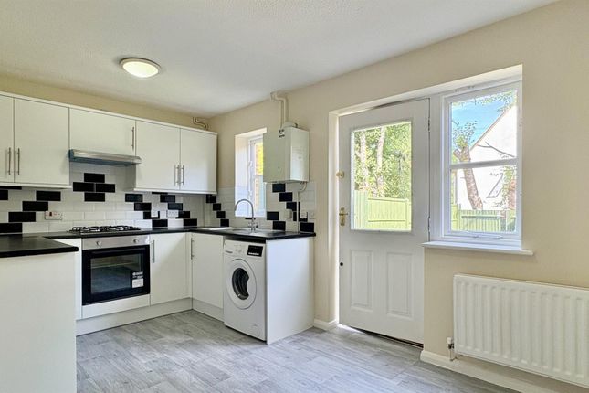 26, Richard House Drive, London photo 4