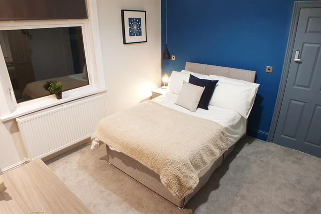 Room 4, 87, Alexander Road, Birmingham photo 5