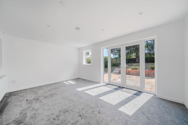 17, Valley Way, Devon photo 4