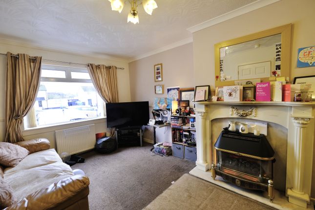 105, Fergushill Road, Kilwinning photo 2