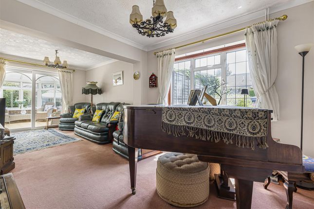 1, Coutts Avenue, Shorne Gravesend photo 3