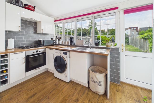 14, Lavernock Road, Bexleyheath photo 3