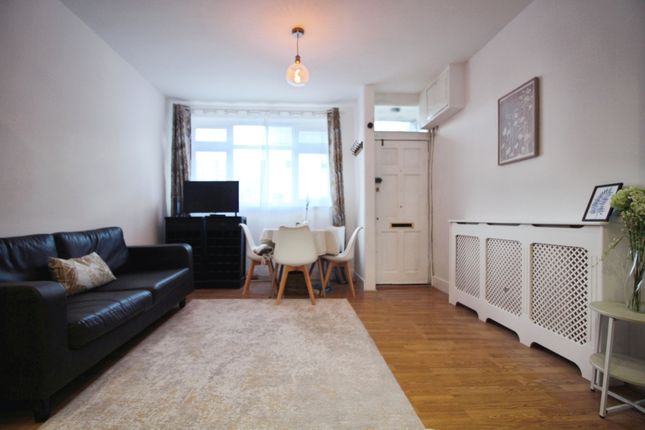 43 Holness Road, London photo 3