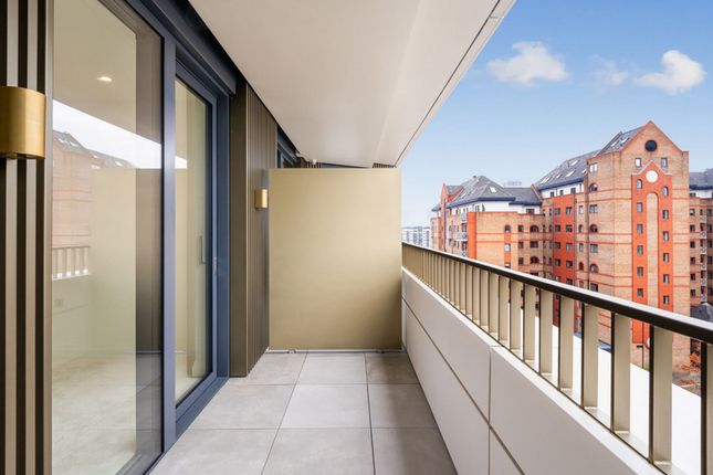 Flat 69, 1, William Morris Way, London photo 4