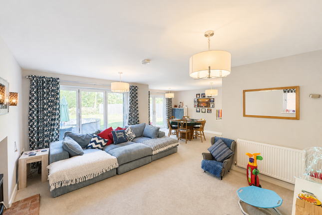 45, Fishers Road, Staplehurst photo 3