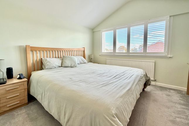 3, Gale Moor Avenue, Gosport photo 3