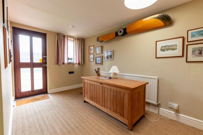 23, Witney Close, Bristol photo 4