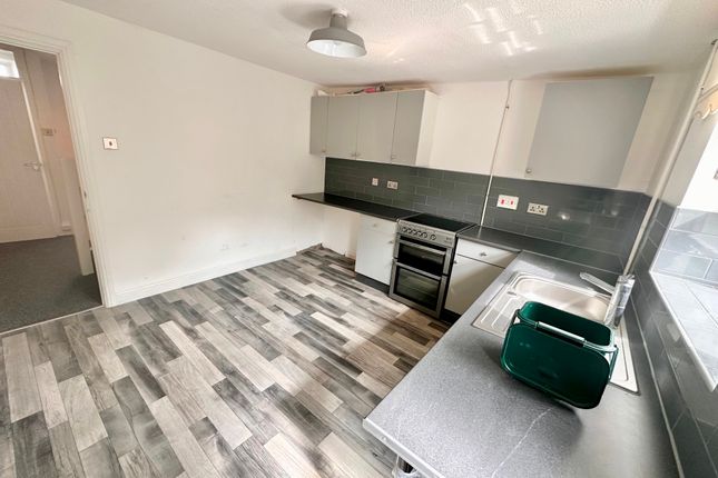 28 Tillery Street, Abertillery photo 3