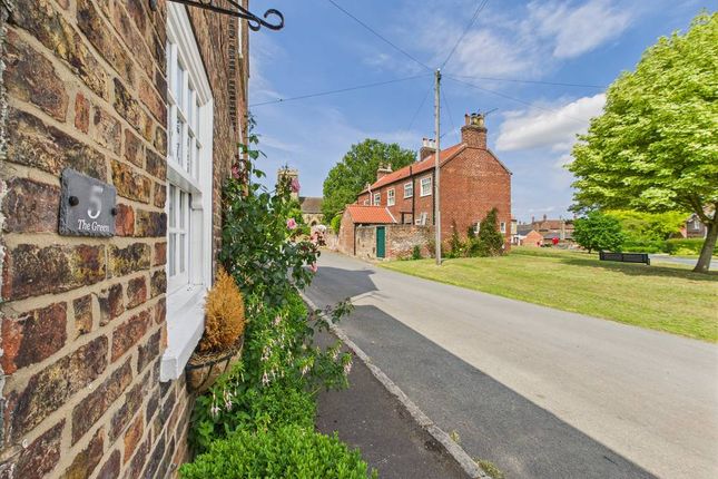 2-bed house on 5, The Green, DRIFFIELD, £295,000