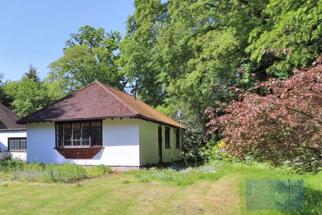 Thumbnail Detached bungalow to rent in Drovers Cottage, Stradbroke Drive, Chigwell