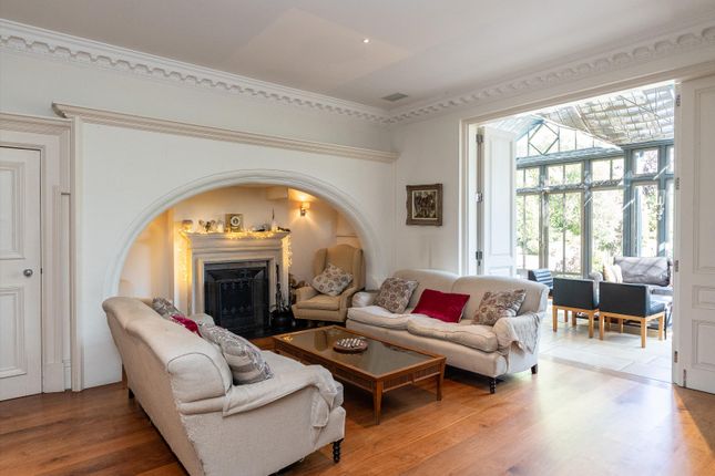 9, Southside Common, London photo 4