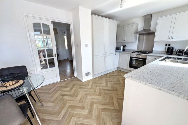 15, Wallington Court, Whitley Bay photo 2