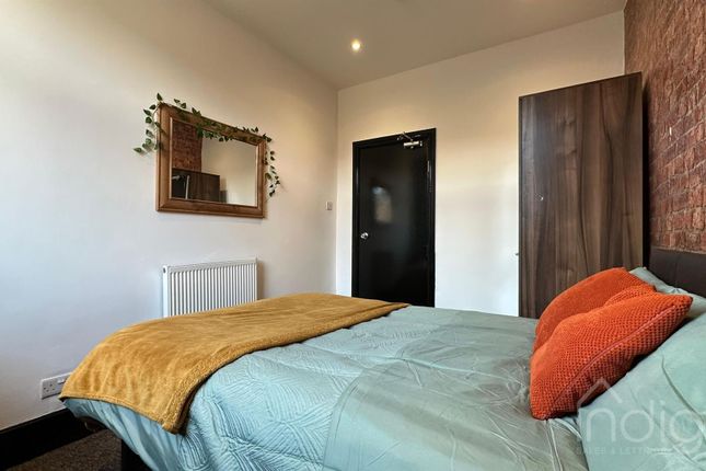 Whatsapp Image 2025-11-05 At 13.10.47_5d4B8065.Jpg