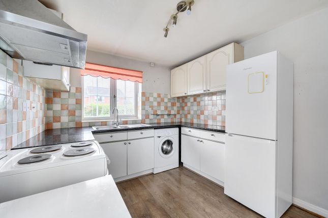 37, Manor Drive, North Duffield photo 2