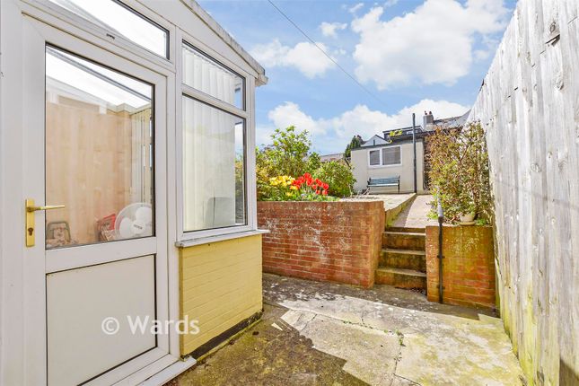19, Kitchener Road, Dover photo 4