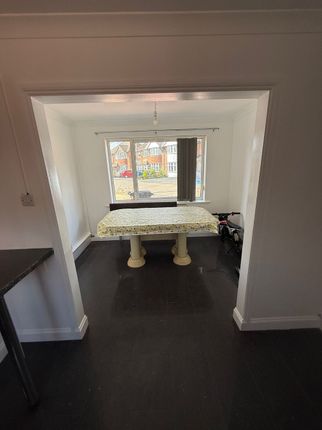 69 Wintersdale Road, Leicester photo 5