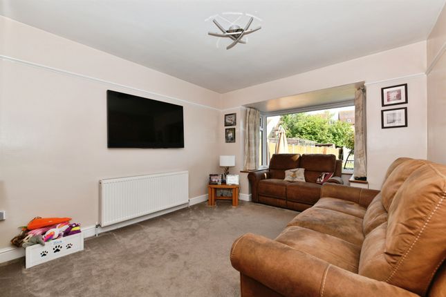 36, Oldfield Road, WESTBURY photo 4