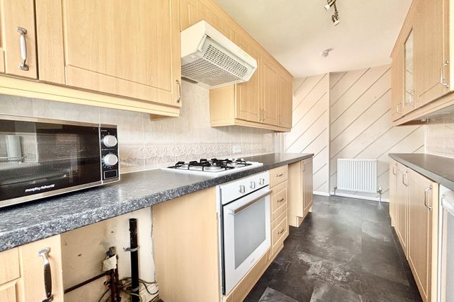 9, Purbeck Grove, Leeds photo 4