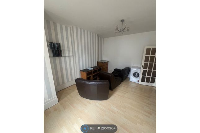 Lower, Palmerston Crescent, London photo 3