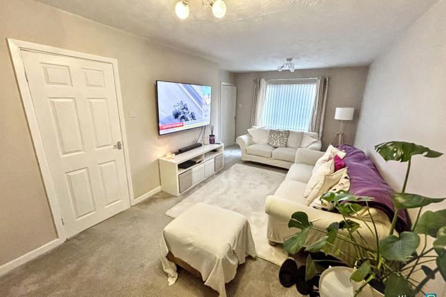 19, Ferrisdale Way, Newcastle upon Tyne photo 4