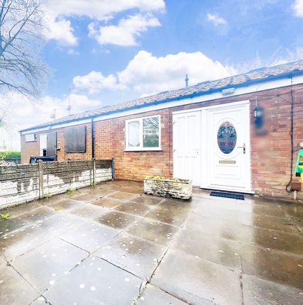 Thumbnail Bungalow to rent in Glover Street, West Bromwich