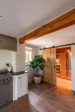 304592 - Orrell Fold Barn 4.Jpg