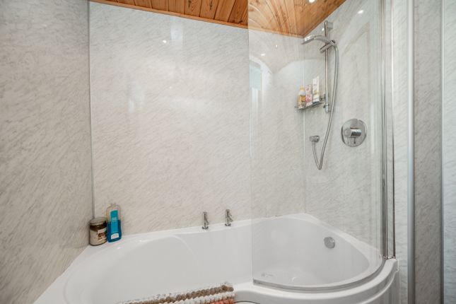20, Loch Leven Lodges, Kinross photo 4