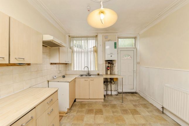87, Brompton Road, Bradford photo 4