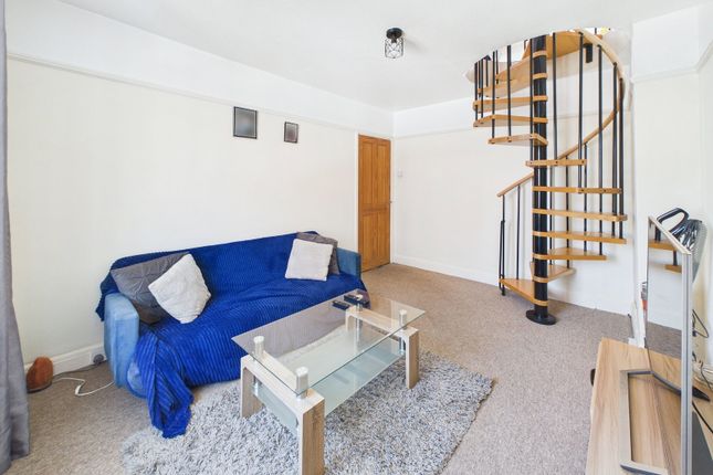 40a, Orient Road, Paignton photo 4