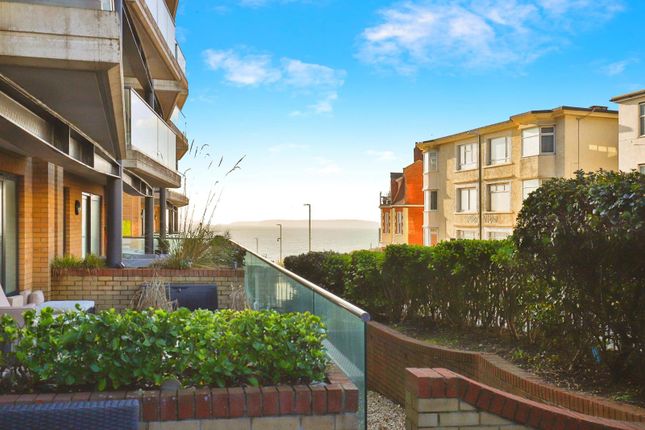 Flat 75 The Point,, Marina Close, Dorset photo 2