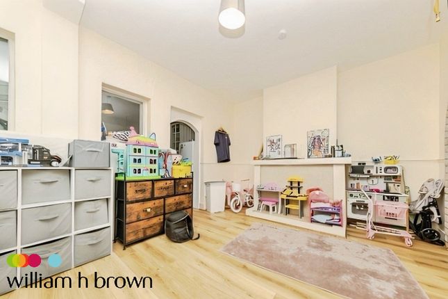33, Carrs Road, CLACTON-ON-SEA photo 5