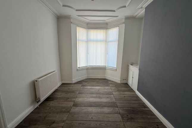 16 Hawarden Grove, Liverpool photo 4