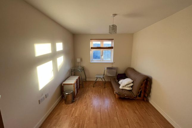 Flat for sale in Princess Road East, Leicester