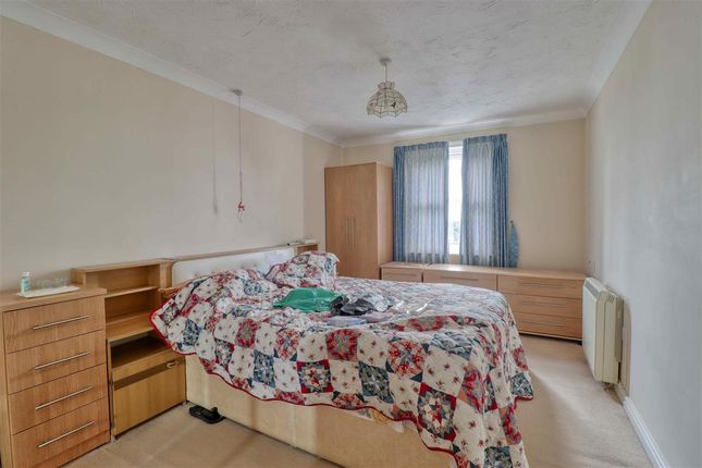 46, Imperial Court, Clacton on Sea photo 4