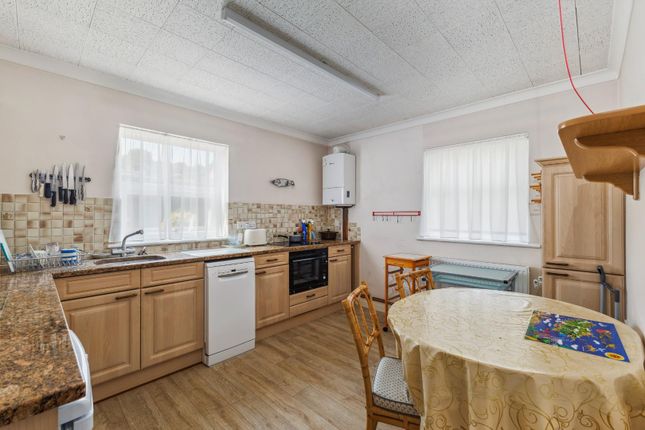 7 Harnleigh Green, Harnham Road, Salisbury photo 4