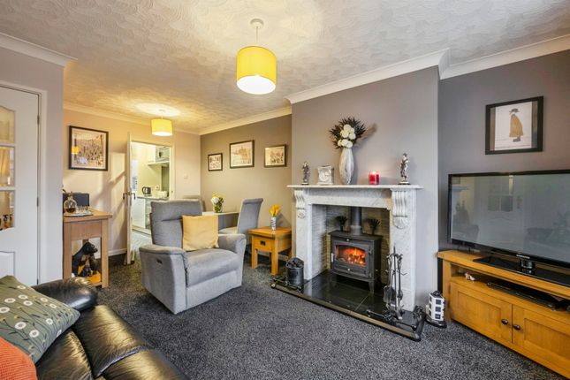 9, Lynton Close, Scunthorpe photo 3