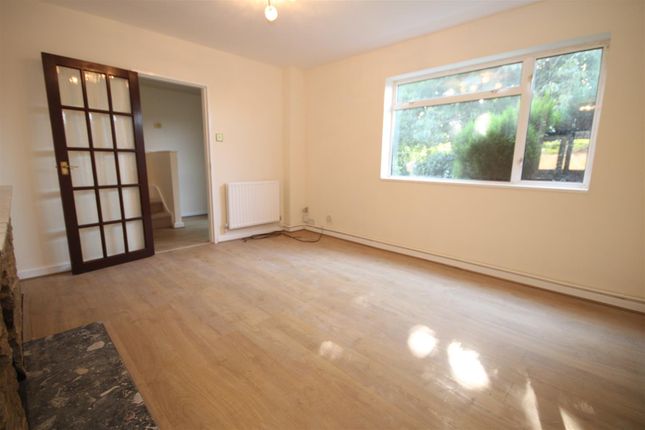 122, Bushy Hill Drive, Guildford photo 4