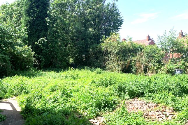 19, Vernon Close, Stoke-on-Trent photo 3