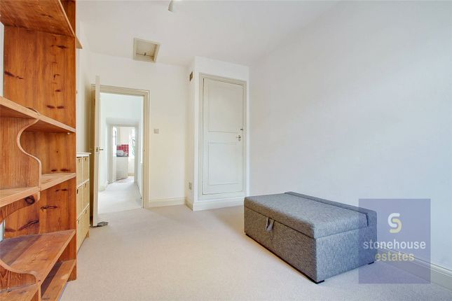 Flat for sale in Stoke Newington Church Street, Hackney, London