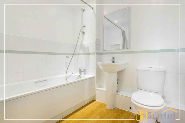 Flat for sale in Trentham Court, Acton