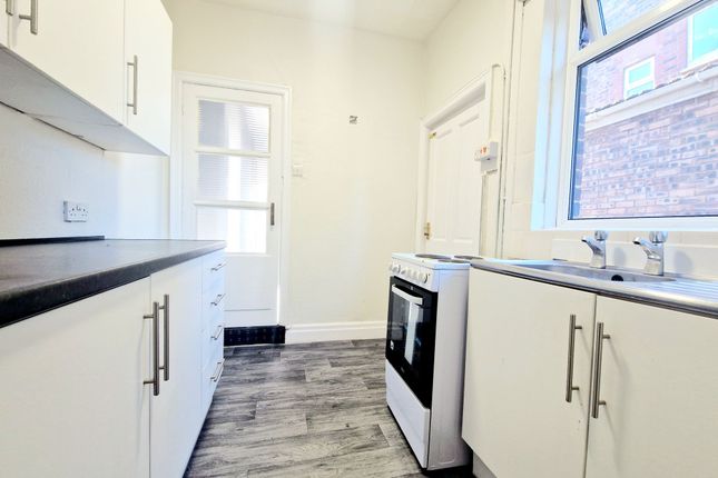 13 Walker Avenue, Manchester photo 3