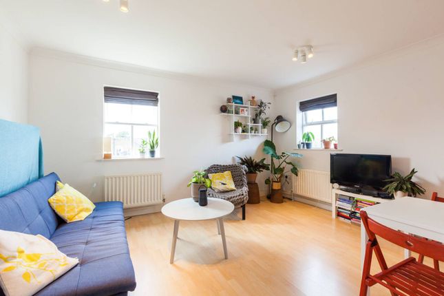 Thumbnail Flat to rent in Belvedere Place, Brixton, London