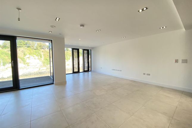 29, Wye Apartments, Chepstow photo 3