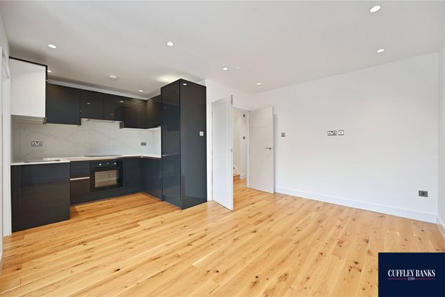 Thumbnail Flat to rent in George V Way, Perivale