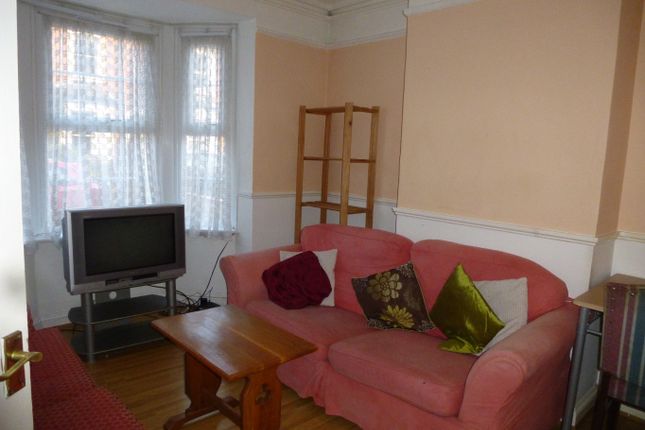 56, Blenheim Road, Reading photo 4