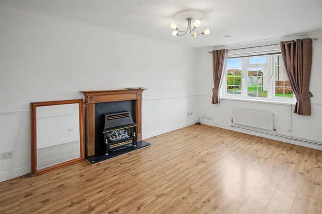 6, Popham Close, Wellingborough photo 4