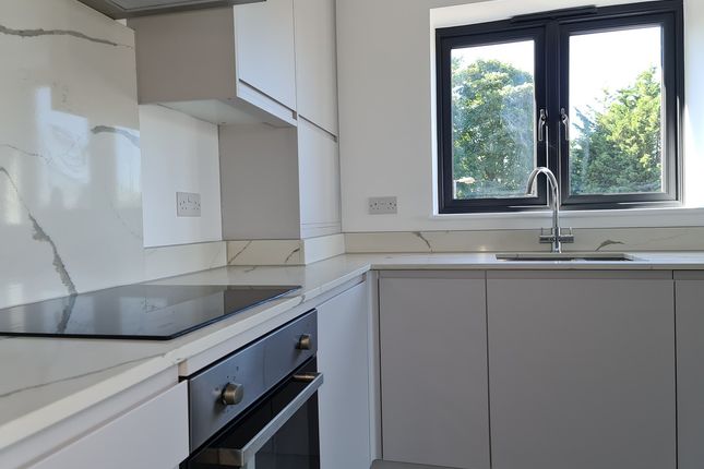 Flat Flat 10, 121, St. Johns Hill, Sevenoaks photo 3