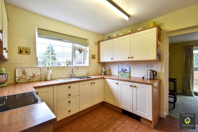 139, Elmleaze, Gloucester photo 4
