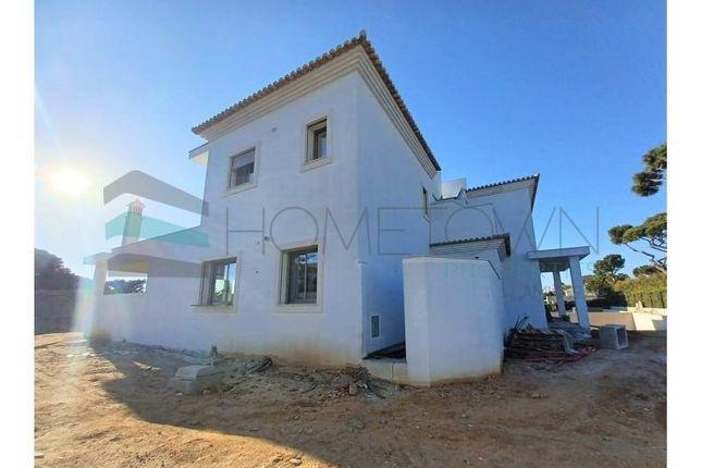 Detached house for sale in Vila Sol, Quarteira, Loulé