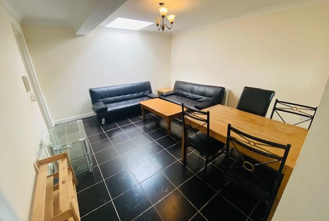 60a Bevios Valley, Southampton photo 2